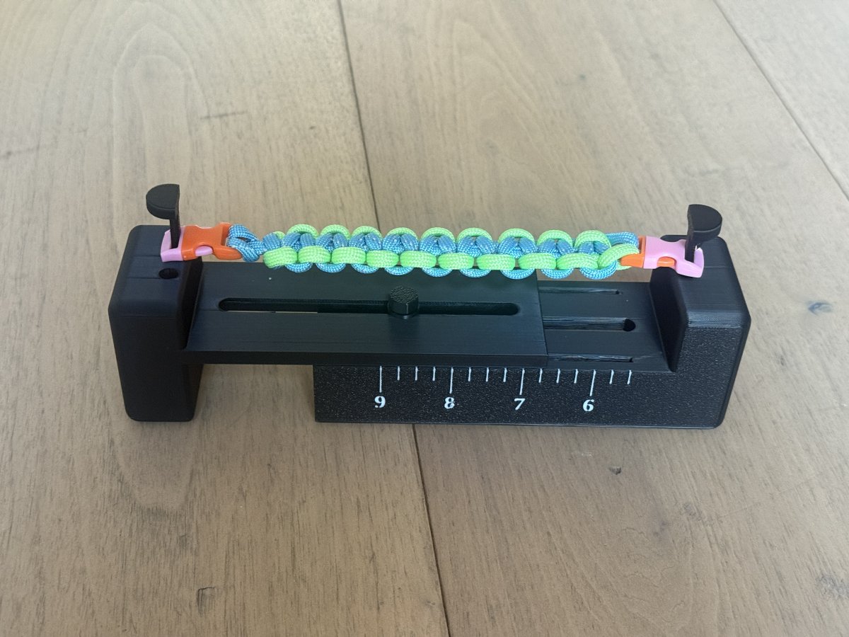 Paracord Tying Jig