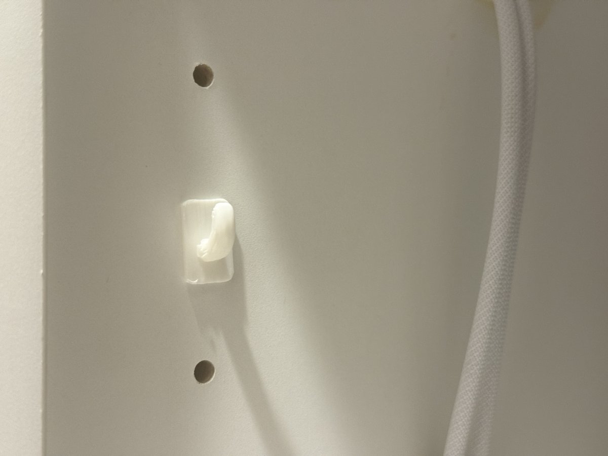 Closet hole hooks